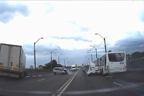 Авария дня. Смертельное ДТП на мосту в Петербурге