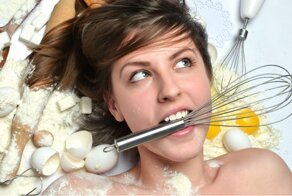 Что полезнее в яйце — белок или желток?