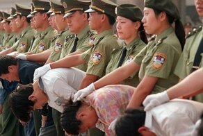 Почему в России не вводят смертную казнь за коррупцию?