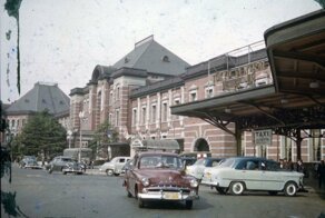Автомобильная япония 50-х годов в цвете