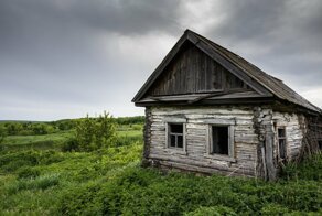 Почему в России пустеют деревни?