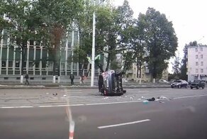 Техничная подсечка: в Витебске столкнулись Micra и Terrano