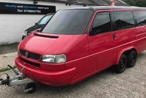 Из Volkswagen Transporter сделали уникальный кемпер с мангалом под капотом