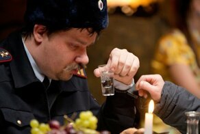 Пьяный омский начальник полиции в столице подрался с машинистом метро
