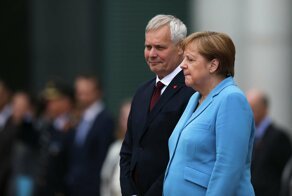 Во время нового приступа дрожи Ангела Меркель повторяла одну и ту же фразу