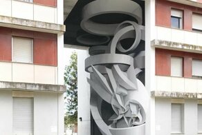Итальянский художник с помощью 3D-иллюзий "перестраивает" здания