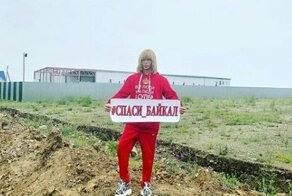Сергей Зверев снова вышел на одиночный пикет по спасению Байкала