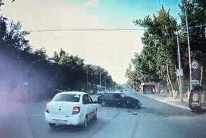 Авария дня. В Казахстане шесть человек пострадали в ДТП