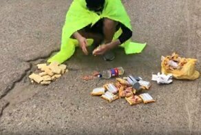 Житель Казани отремонтировал дорогу "Дошираком"