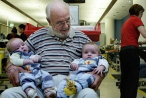 Человек с золотой кровью: как австралиец спас жизни двух миллионов младенцев