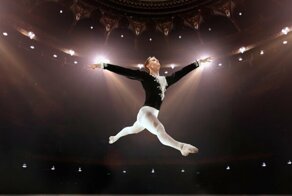 Почему артистов балета не берут в армию?