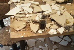 В Ленинградской области во время празднования рождения ребёнка на семью упал потолок