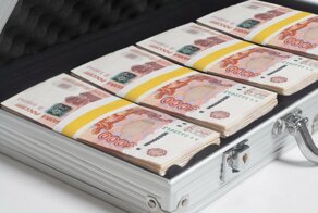 Росстат подсчитал число россиян с зарплатой выше миллиона рублей