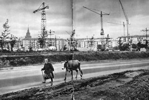 Маленькая фотоподборка московских контрастов пятидесятых-шестидесятых годов