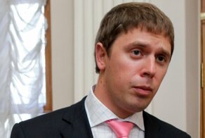 Зампред правительства Сахалинской области подрался в кафе: видео