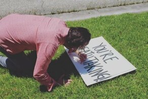 Киану Ривз снова растрогал фанатов своей абсолютной добротой