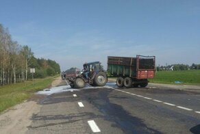 Авария дня. В Беларуси тракторист не пропустил фуру и погиб