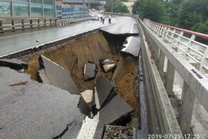 Бывают в жизни огорчения