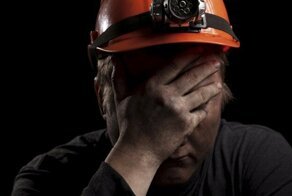 В России только в пяти сферах зарплата превышает 75 тысяч рублей
