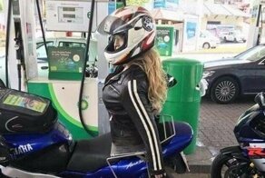 Манекенный пост для тех, кто соскучился по странному и улыбательному контенту