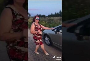Веселая пенсионерка из Смоленска набрала 230 тысяч поклонников в соцсетях