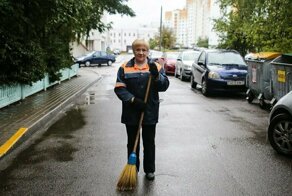 Дворнику из Подмосковья придётся 22 тысячи лет выплачивать 2-миллиардные долги