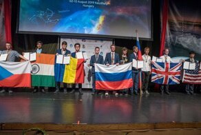 Российские школьники  завоевали золотые медали на Олимпиадах по Астрономии и Информатике