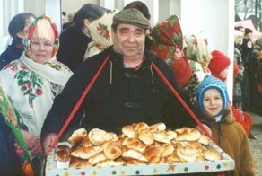 "Почта России" понесла по квартирам гречку, макароны и пиво
