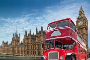 Местные жители разных стран рассказали о том, что их раздражает в поведении туристов