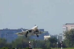 Су-57 отличился необычной посадкой