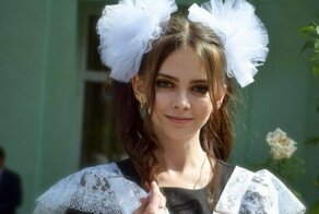 Каблуки, помада, кружева. Ослепительные одиннадцатиклассницы 2019 года