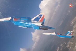 Глазами пилота: «петля Нестерова» в исполнении пилотажной группы «Русские Витязи»