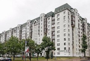 Нестандартно: минская трешка удивила туалетом с балконом