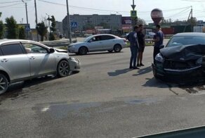 «Обоюдка» из Хабаровска: лобовое столкновение на перекрестке