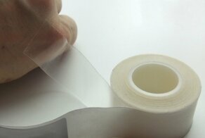 Как с помощью скотча девушки делают из себя моделей?