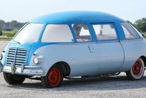 Surlesmobile 1945 года - автомобиль с кузовом в форме картофелины и инновационными дверьми