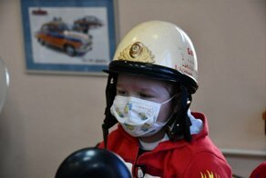Полицейские Кузбасса исполнили мечту тяжелобольного мальчика