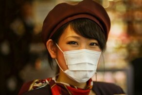 Почему азиаты носят маски?