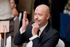 А должно ли государство спасать "Ленфильм"