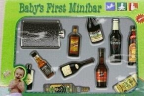 20 дефективных игрушек, которые придумали неадекватные дизайнеры
