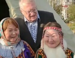 "Обряд изгнания бесов": Жириновский попросил шаманов снять с него порчу