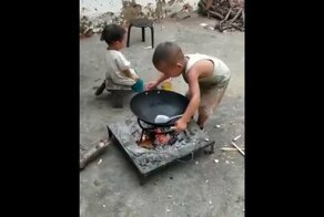 Завтрак для младшего брата