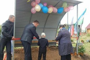 В башкирской деревне депутаты торжественно открыли остановку