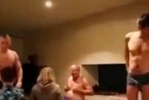 Стриптиз и веселуха: в колонии отпраздновали День лесника