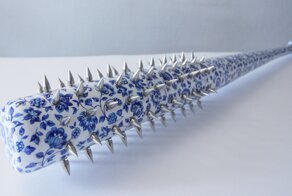 Фарфоровое оружие - символ женской силы