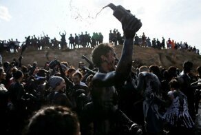 Ежегодный фестиваль Каскаморрас в Испании