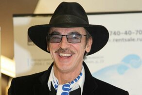 Боярский резко ответил журналистам на обвинения в «мушкетерской парковке»: «Мне насрать на вас!»