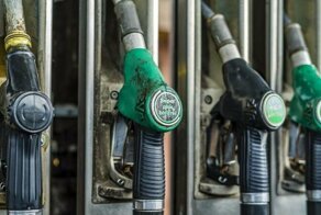 Цены на бензин устремились к новым вершинам
