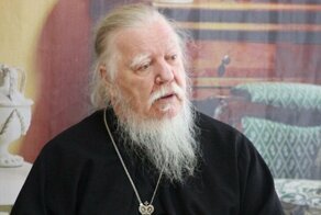 В РПЦ призвали россиян учить церковнославянский язык вместо английского