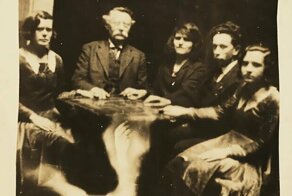 Фотошоп 1920-х годов: фотографии с призраками от Уильяма Хоупа